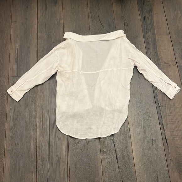 Button down - Picture 2 of 2